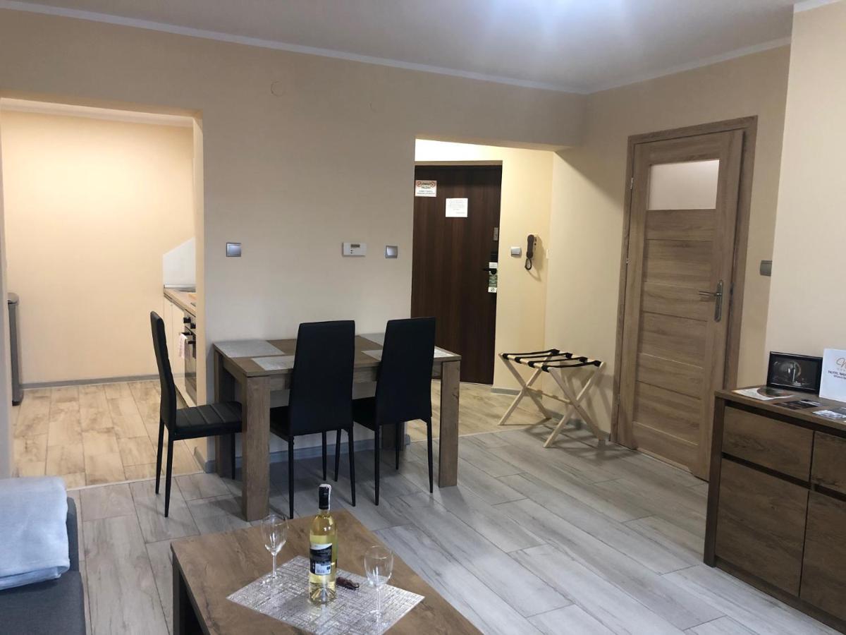 Apartamenty Alicja Dzierzoniow Exterior photo
